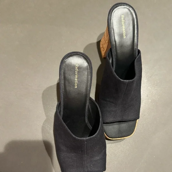 Ninita Reformation Platform Sandals - Picture 6 of 7